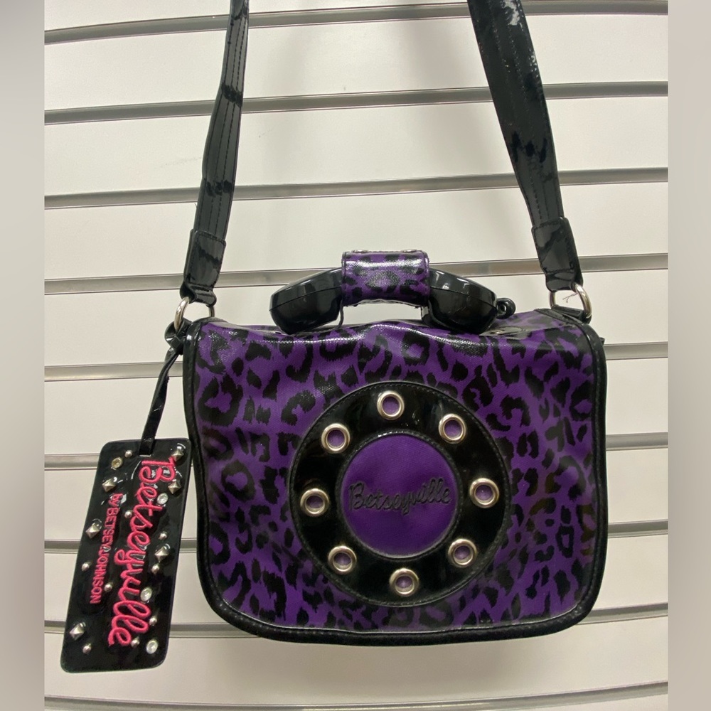 Betsey Johnson telephone bag